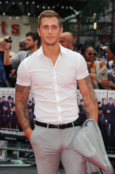 How tall is Dan Osborne?